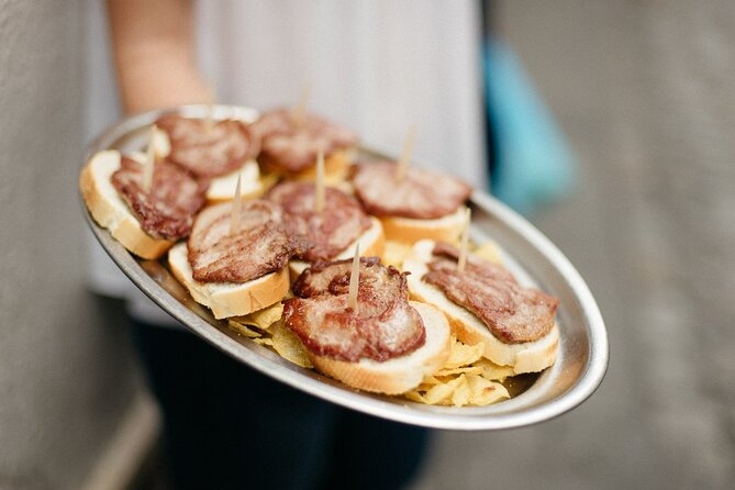 Private Seville Tapas & History Tour - Stop 4: Las Golondrinas - Pagés del Corro for pork and a red wine cocktail