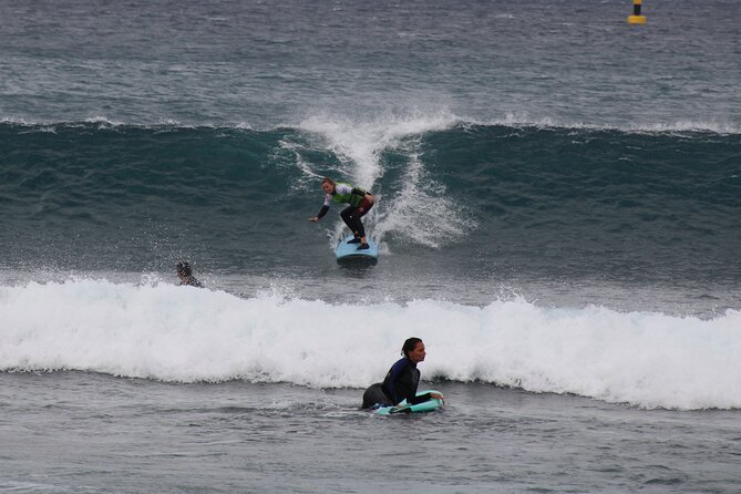Private Surfing Lesson at Playa de las Américas - How the theory makes your first attempts feel less random