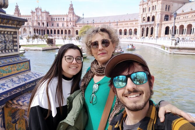 Private Walking Tour Alcazar and Cathedral in Sevilla - Starting at the Cathedral, where mosque history still shows