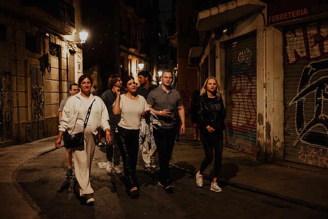 Pub Crawl Valencia | The Biggest | Club Entry Included - The starting point at Hôme Youth Hostel: how to avoid a bad first hour