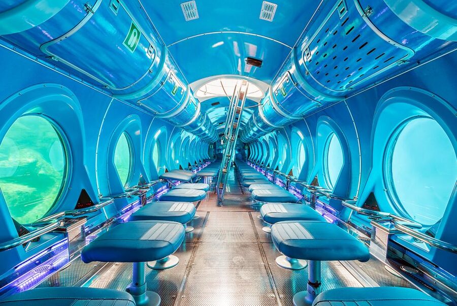 Puerto de Mogán: Submarine Tour - The Onboard Screens and Audio Guide: How You Stay Oriented