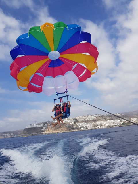 Puerto Rico de Gran Canaria : Parasailing - The Crew Factor: Friendly, Professional, and Good at Nerves