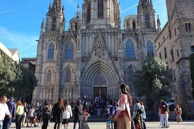 Ramblas, Old Town, Gothic and Gaudi Architecture Walking Tour - Who This Tour Suits Best