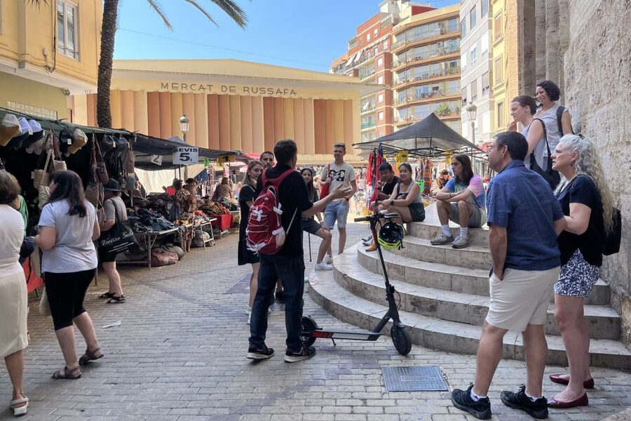 Real Paella Cooking Class – Market Visit & Sangría Workshop - Meat or seafood paella, and what salmorreta sofrito means for flavor