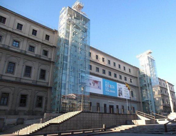 Reina Sofia Museum Small Group Tour -6 people maximum- - Key things I’d watch for
