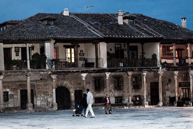 Ribera del Duero Winery Guided Tour and Wine Tasting from Madrid - Afternoon switch: medieval towns and castles in your hands