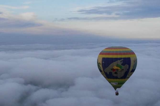 Romantic Sunrise Balloon Tour in Majorca - 7:00 am start: the morning flow from meeting point to liftoff
