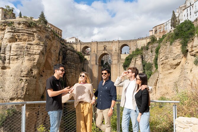 Ronda, Setenil and Sevilla Small Group Tour from Malaga - The small-group advantage, capped at 16 people