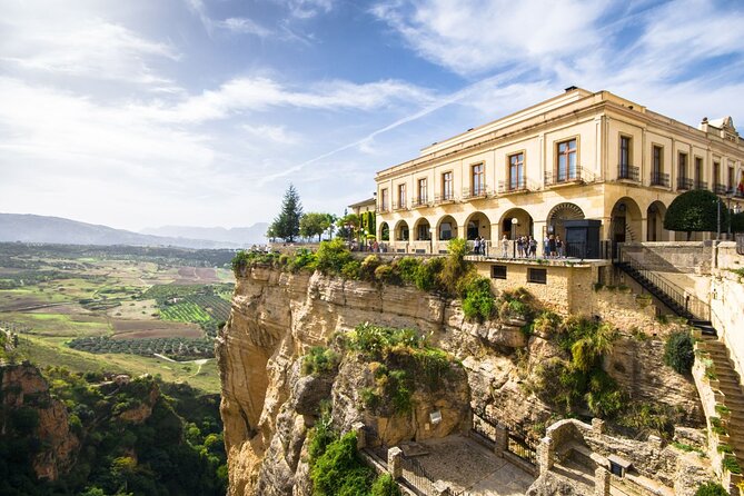 Ronda Village Guided Tour from Costa del Sol - Puente Nuevo and El Tajo Gorge, Ronda’s Main Photo Moment