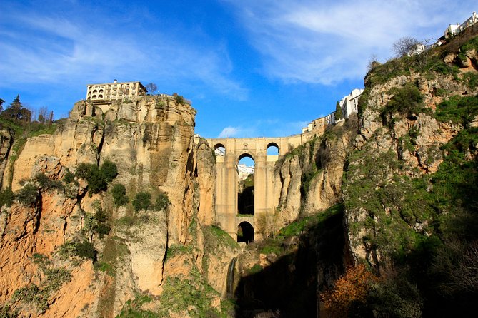Ronda Village Guided Tour from Costa del Sol - Guided Old Town Focus: Plaza de España, Almocabar Gate, and Churches