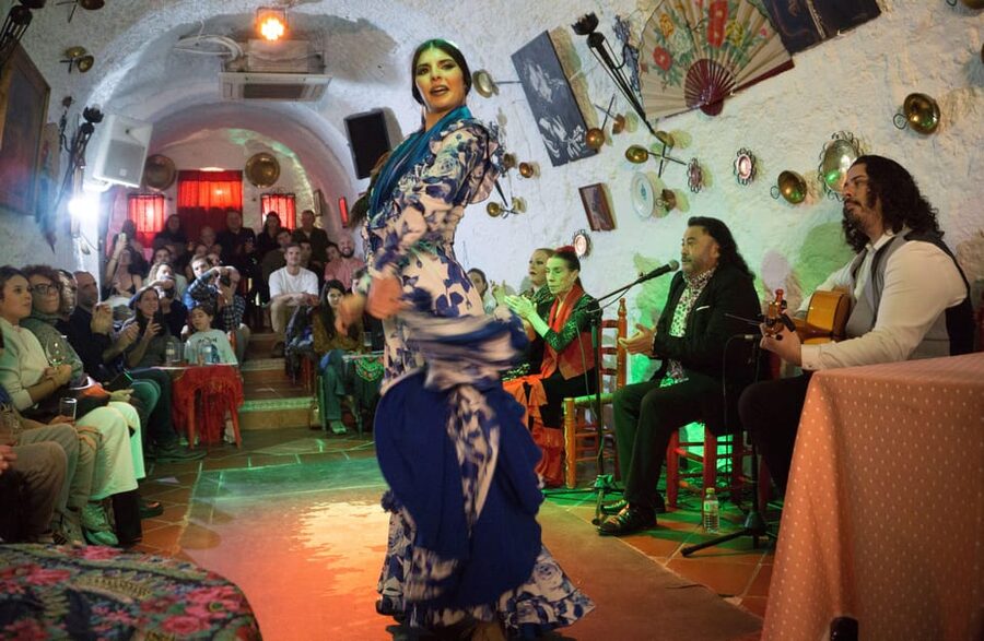 Sacromonte: Flamenco Show at Cuevas Los Tarantos Tickets - The Flamenco Experience You’ll Actually Feel in Your Seat