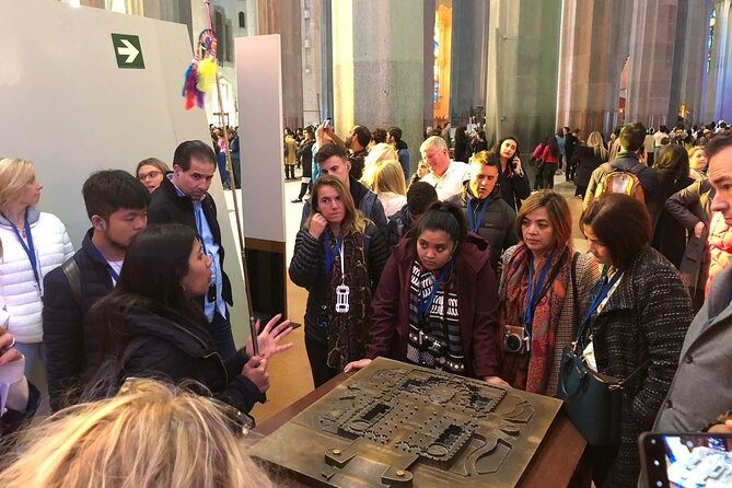 Sagrada Familia English Guided Tour & Optional Tower Access - What You Really Get: English Commentary, Entry, and Optional Tower Views