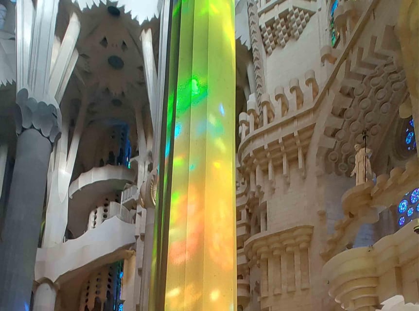 Sagrada Familia Guided Tour with Skip-the-Line Entry Ticket - Sagrada Família Schools and the museum: why they’re more than side stops