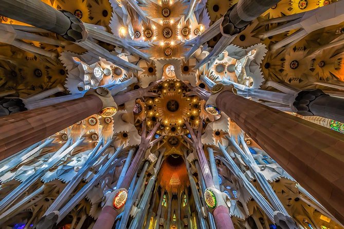 Sagrada Familia & Montserrat Small Group Tour with Hotel pick-up - The big idea: Why this day trip is built for real sightseeing, not just checklists