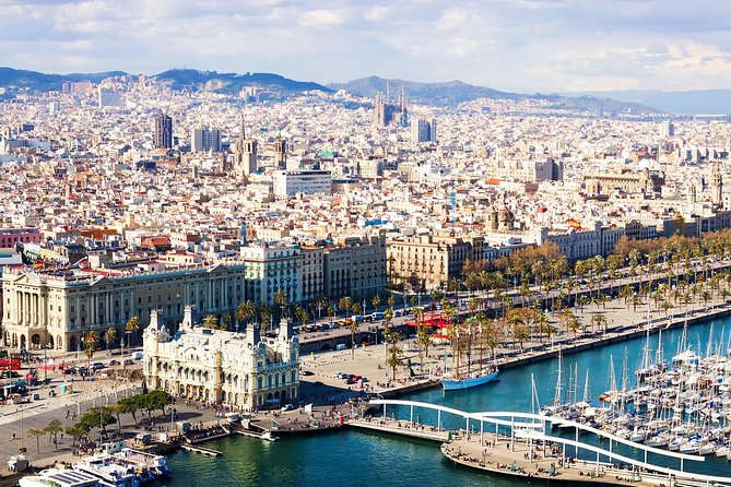 Sagrada Familia & Montserrat Small Group Tour with Hotel pick-up - Gothic Quarter walking: the narrow streets, Roman traces, and square stops