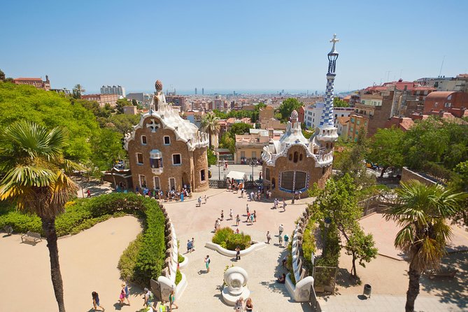 Sagrada Familia & Park Guell Guided Tour with Skip The Line - Who this Gaudí skip-the-line tour suits best