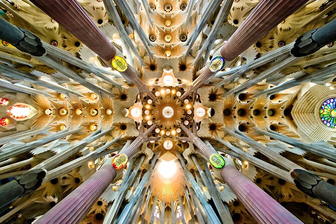 Sagrada Familia & Park Güell Optional: Small Group Tour - Pickup details: what to expect (and what can change)