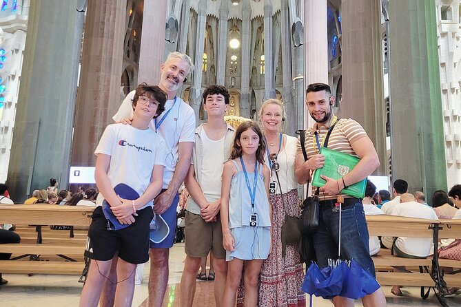 Sagrada Familia: The Golden Hour with Skip the line Tickets - Photography at Golden Hour: How to Get the Light Right