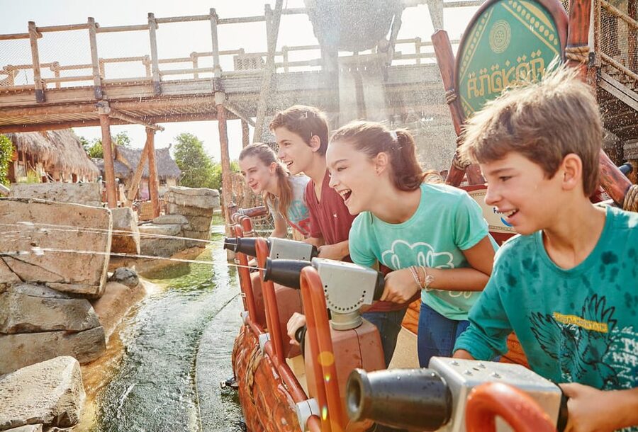 Salou: PortAventura Theme Park Entry Ticket - Queues and wait times: how to avoid wasting your day