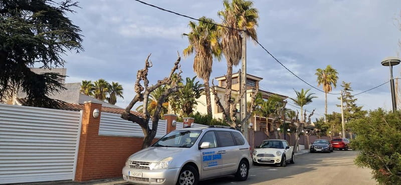 Salou: Siurana Medieval Village Guided Tour w/ Hotel Pickup - Should you book the Salou to Siurana guided tour?