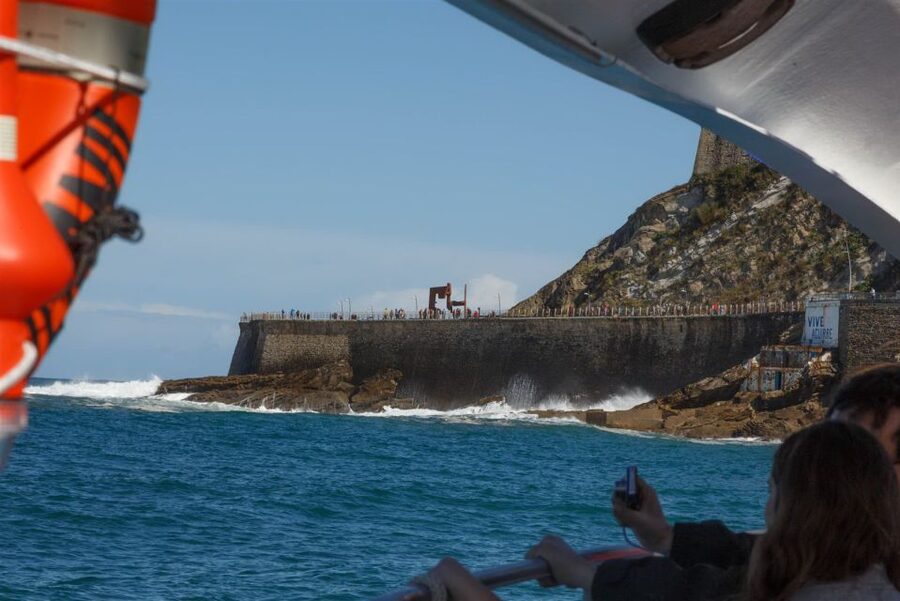 San Sebastian: Boat Tour with Stop at Santa Clara - Key things to know before you go