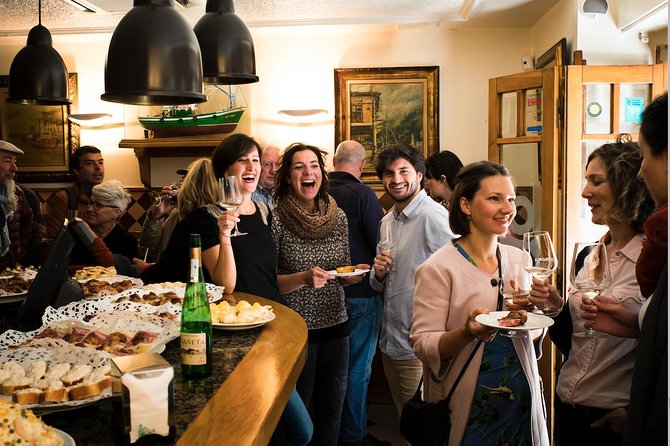 San Sebastian Evening Pintxo Tour with Wine - Mimo Bite Meeting Point and the Pace That Actually Works