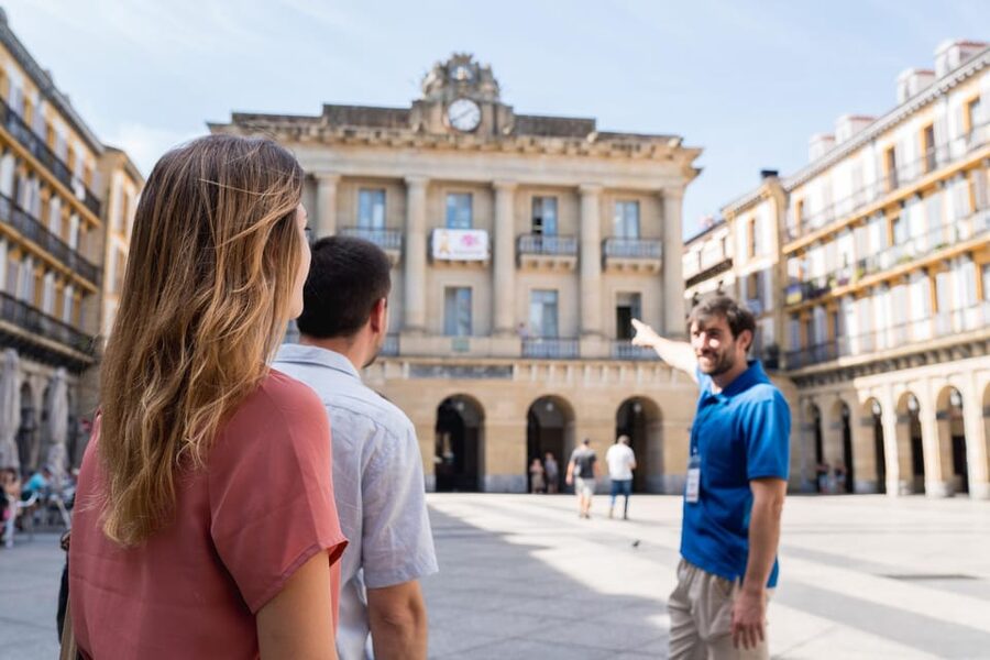 San Sebastian Food Tour: Pintxo Tasting Paired with Wines - Choosing This If You Have Food Needs