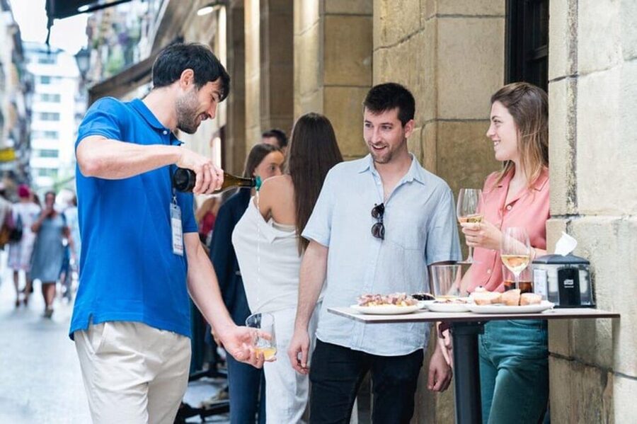 San Sebastian Food Tour: Pintxo Tasting Paired with Wines - From the Tourism Office to Parte Vieja, Fast