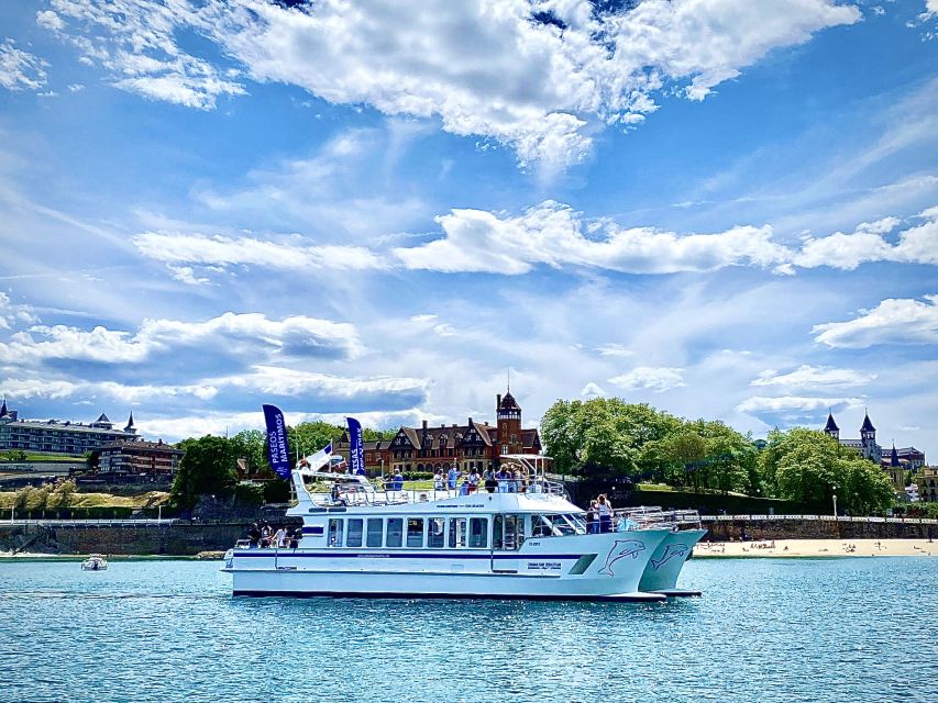 San Sebastian: Sustainable Catamaran Cruise with Audio Guide - Santa Clara Island and the cliffs: quick nature moments with real context
