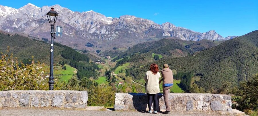 Santander: Picos, Santo Toribio Monastery and Potes Day Tour - Potes, Cantabria’s postcard town: cobbles, bridges, and Torre del Infantado