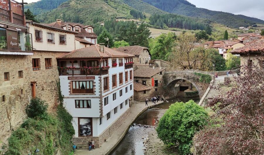 Santander: Picos, Santo Toribio Monastery and Potes Day Tour - Weather and plan changes: the day can adapt