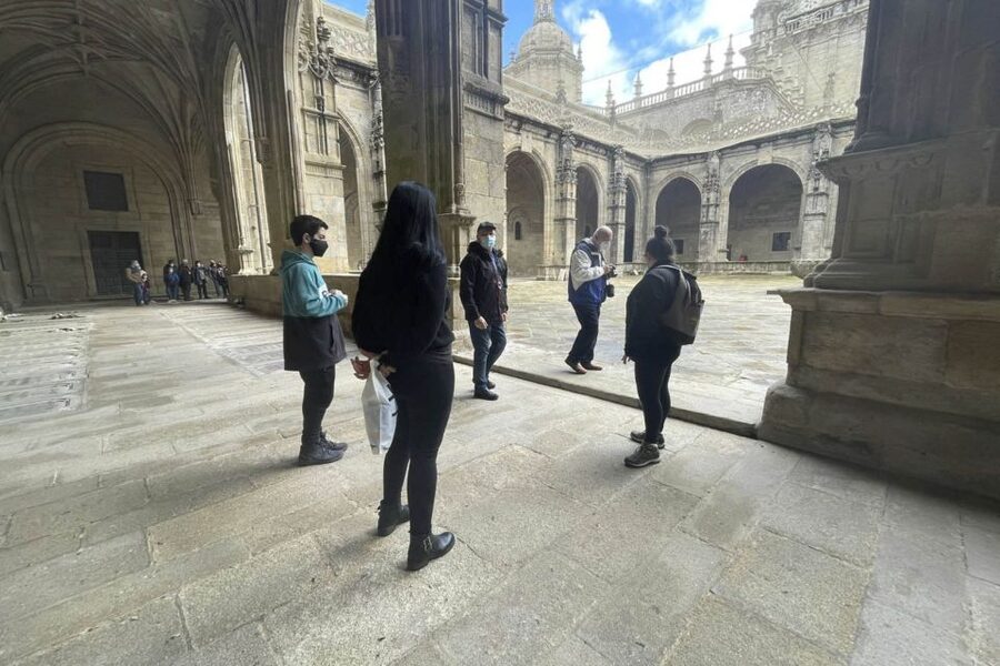 Santiago: Cathedral & Museum Tour + Pórtico of Glory Option - The Obradoiro facade: your first big view, with the story attached