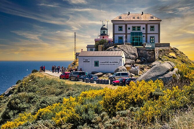 Santiago de Compostela: Finisterre, Costa da Morte, Ézaro, Muros & Carnota - From Santiago to the Coast: how the day actually feels