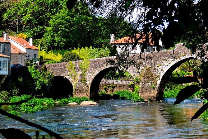 Santiago de Compostela: Finisterre, Costa da Morte, Ézaro, Muros & Carnota - Stop 2: Carnota’s Horreo and why it matters