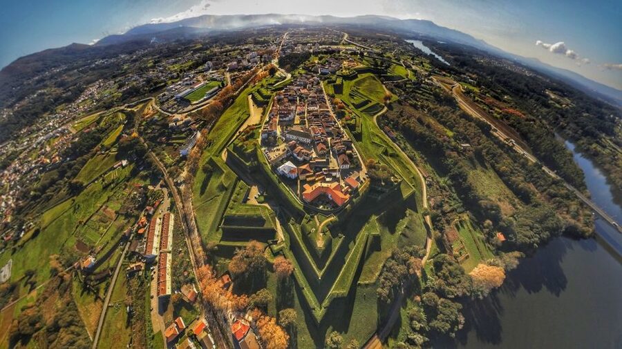 Santiago de Compostela Full-Day Tour From Porto - Santiago de Compostela old town walking time you can actually use