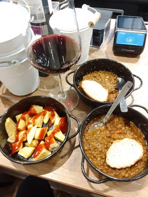 Santiago: Guided Foodie Tour with Drinks, Tapas & Live Music - What You Actually Taste: Galician Favorites, Not Tourist Copies