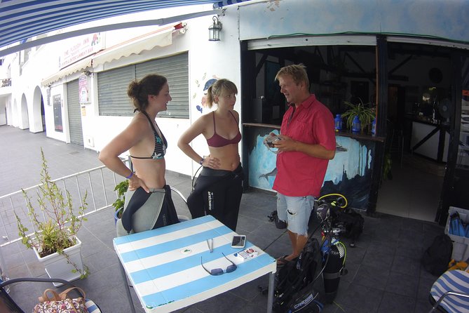 Scuba Diving Beginner's Session in Costa Adeje - Why the Instructor Team Makes This Worth It