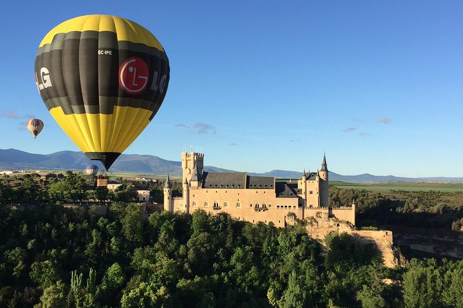 Segovia from the Skies: Sunrise Balloon Ride - The Flight Itself: How the Sunrise Changes Everything