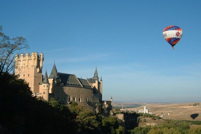 Segovia from the Skies: Sunrise Balloon Ride - The Landing Moment: The Part That Feels Wilder Than It Looks
