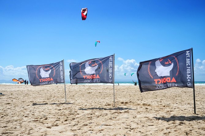 Semi-private kitesurfing lessons in Tarifa (adapted to every level) - Learning at every level without losing time or confidence