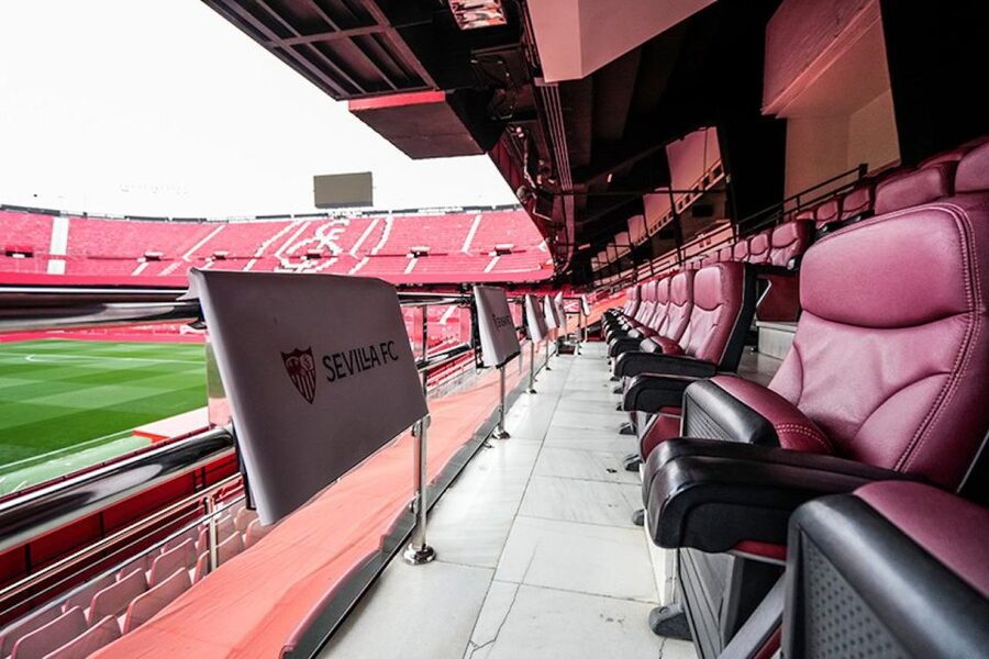 Sevilla: Ramón Sánchez Pizjuán Stadium Entry Ticket - Walking the stadium like a president or a reporter in the VIP and media areas
