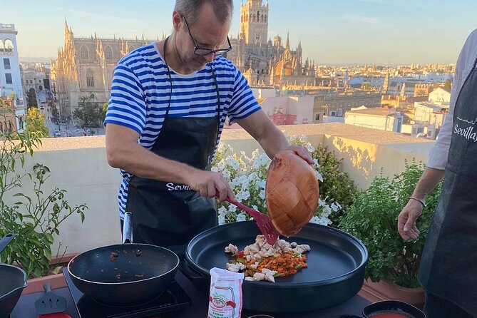 Sevilla: Rooftop Paella Cooking Class & 30-minute expert Q&A - The 30-Minute Expert Q&A: Ask About Seville While the Light’s Best