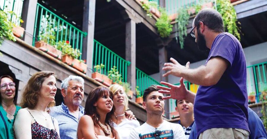 Seville: 1-Hour Walking Tour Barrio de Santa Cruz - Starting on Calle Miguel de Mañara (and When It Switches)