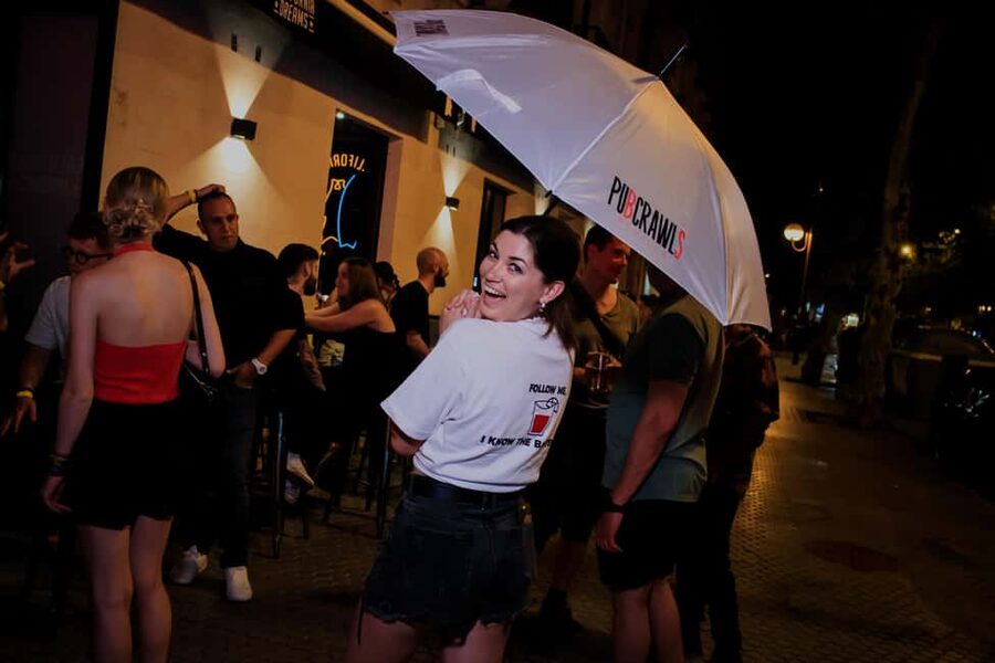 Seville: 3 Bars Pub Crawl + VIP Club Entrance & 3 Free Shots - Where the night starts at Plaza del Salvador (and why location matters)