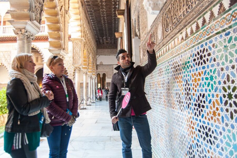 Seville: Alcázar and Cathedral Entry Ticket and Guided Tour - Why this Seville monuments tour makes sense in 3 hours