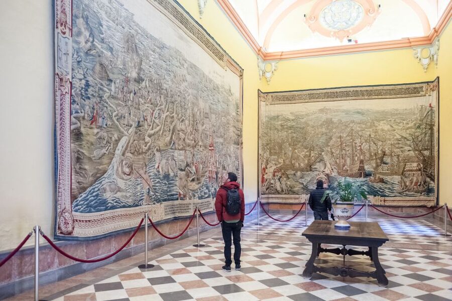 Seville: Alcazar Guided Tour with Entrance - Tour guide quality: what to look for during your explanations