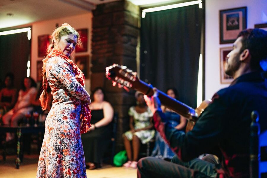Seville: Baraka Sala Flamenca Show with Drink in Triana - Best for Who, and Not for Who