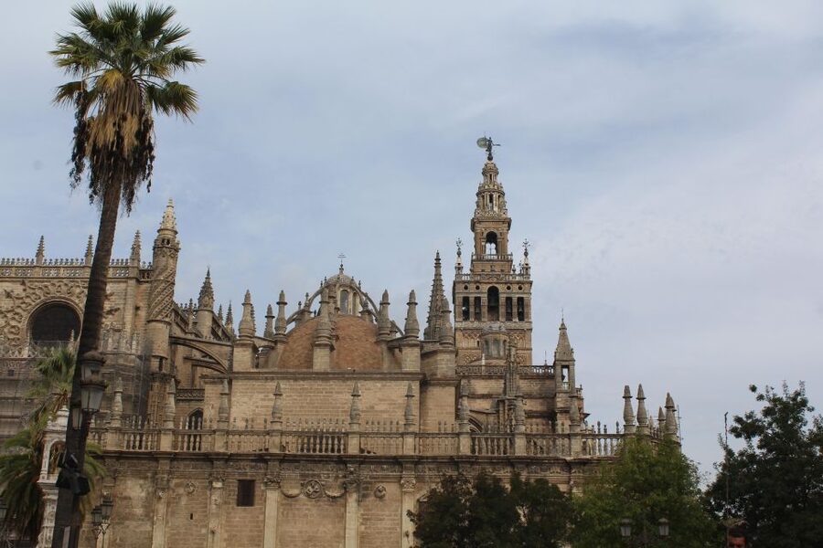 Seville: Cathedral and Giralda Skip-the-line Guided Tour - Price and Value: Why $38 Can Be a Smart Use of Time