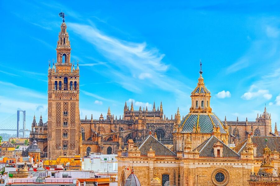 Seville: Cathedral and La Giralda Entry Ticket - Seville in One Stop: Cathedral, Columbus, and La Giralda Ramps