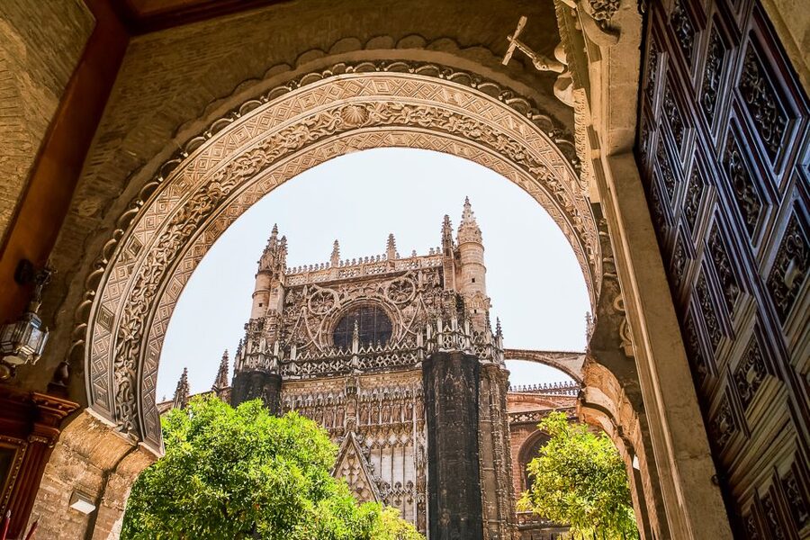 Seville: Cathedral and La Giralda Entry Ticket - Entering Seville Cathedral: A Mosque Turned Monument